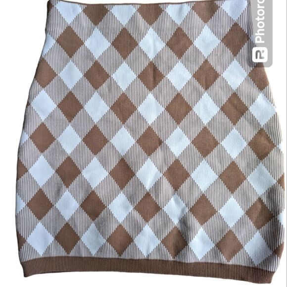 Mable Plaid Argyle Brown and White Sweater Mini Skirt Size Medium - Picture 1 of 6